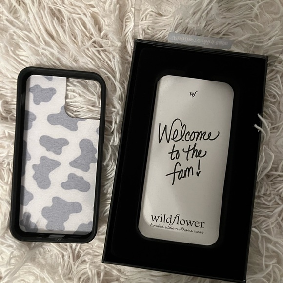 iPhone 12 mini phone case - Picture 2 of 3